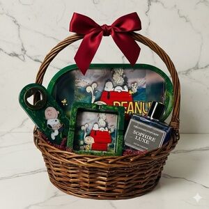 Peanuts Charlie Brown & Snoopy Valentine Gift Set |Cartoon Collectibles |For Him